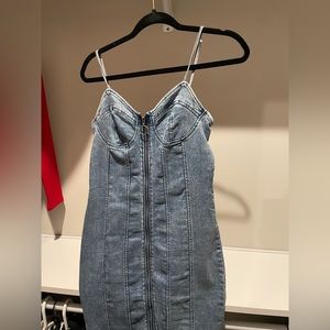 Bodyfitting denim dress